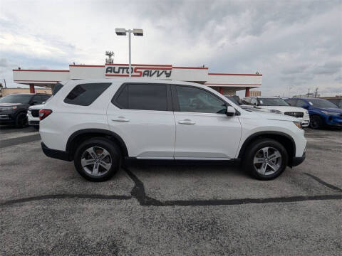 2024 Honda Pilot EX-L w/Rear Captain's Chairs
