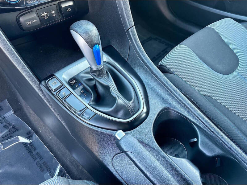 2019 Hyundai Veloster