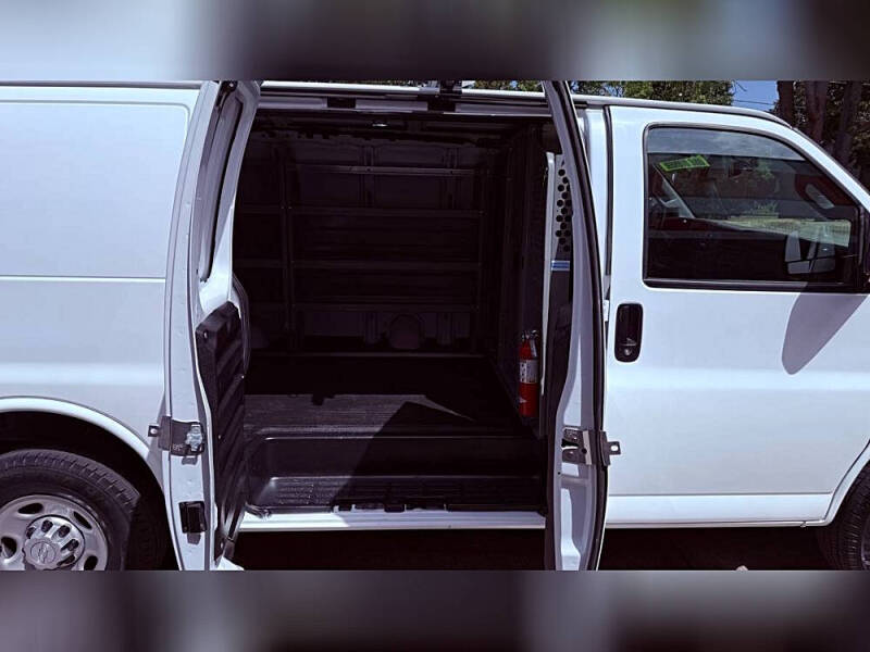 2018 Chevrolet Express 2500