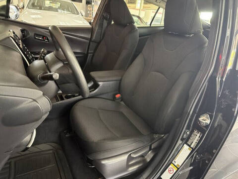 2022 Toyota Prius LE