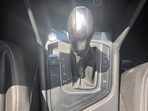 2021 Volkswagen Tiguan SE R-Line Black