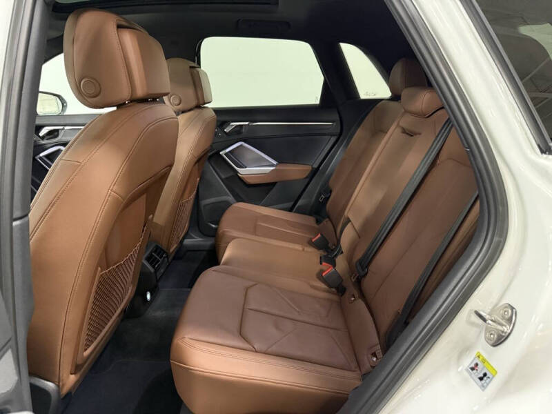 2019 Audi Q3 quattro S line Prem Plus 45 TFSI