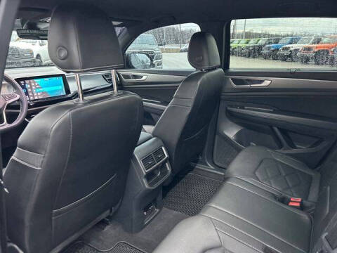 2024 Volkswagen Atlas Cross Sport SE 4Motion