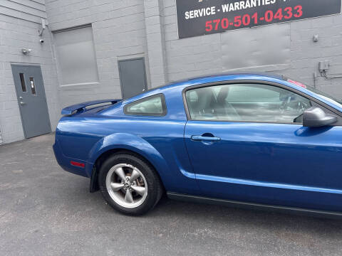 2006 Ford Mustang V6 Standard