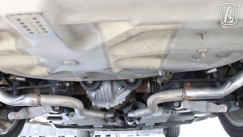 2004 Ford Thunderbird Deluxe