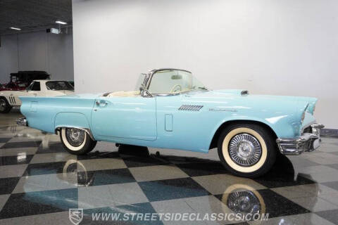 1957 Ford Thunderbird