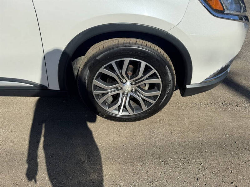 2017 Mitsubishi Outlander ES