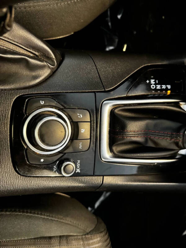 2016 Mazda MAZDA3 i Touring