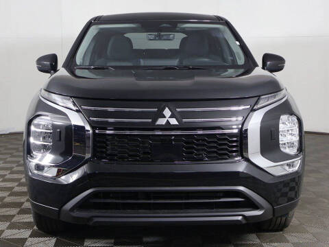 2026 Mitsubishi Outlander ES