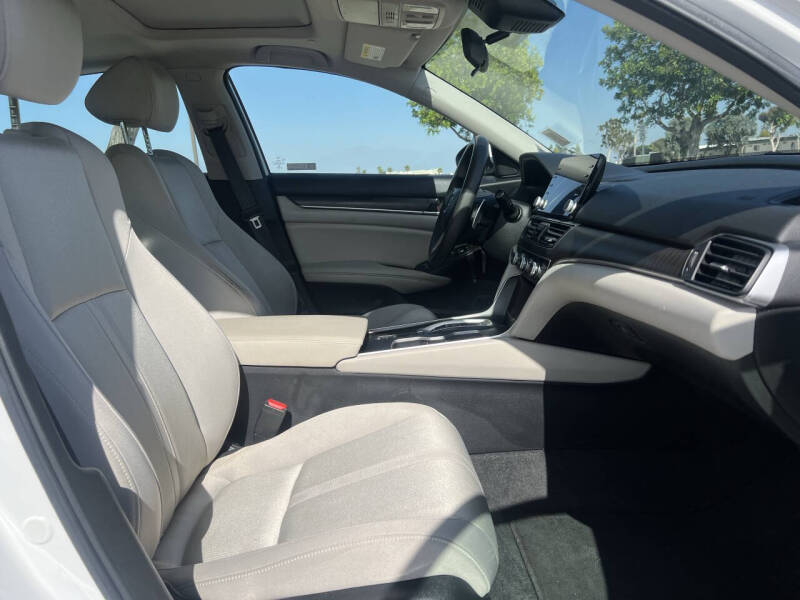 2020 Honda Accord Hybrid EX