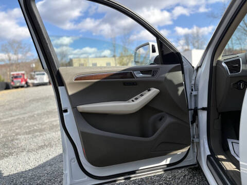 2012 Audi Q5 2.0T quattro Premium