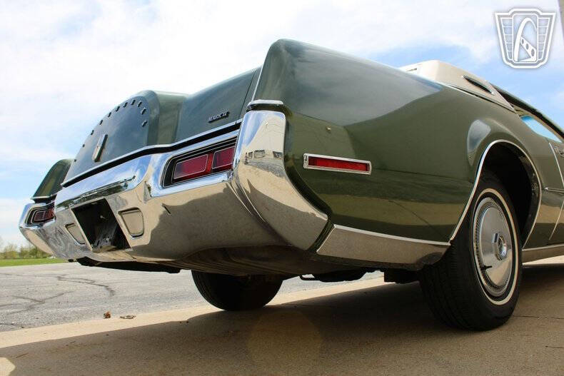 1972 Lincoln Continental