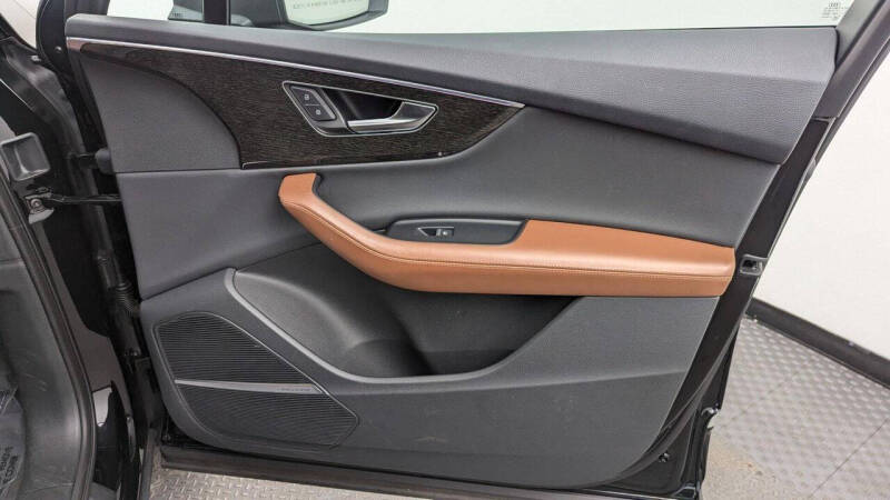 2022 Audi Q7 quattro Premium Plus 55 TFSI