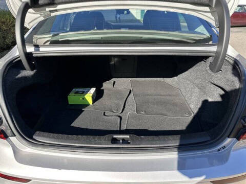 2024 Volvo S60 B5 Core Dark Theme