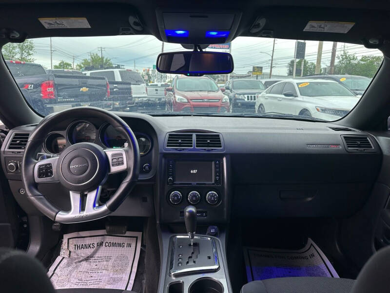 2014 Dodge Challenger SRT8 Core