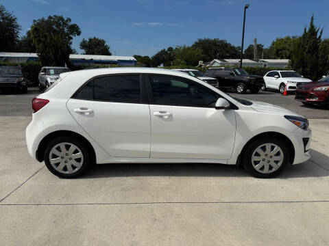 2021 Kia Rio 5-Door S