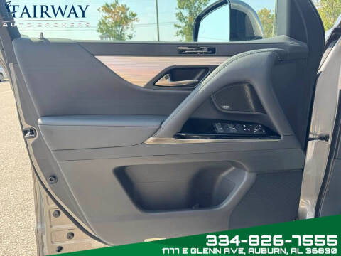 2023 Lexus LX 600 F SPORT Handling