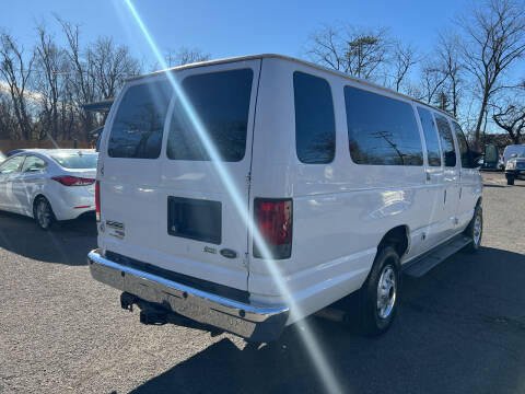 2009 Ford E-Series E-350 SD XL