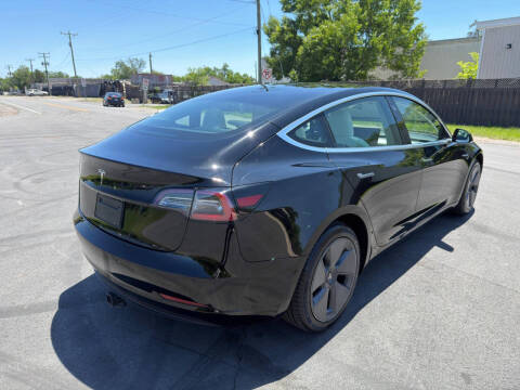 2020 Tesla Model 3 Standard Range Plus