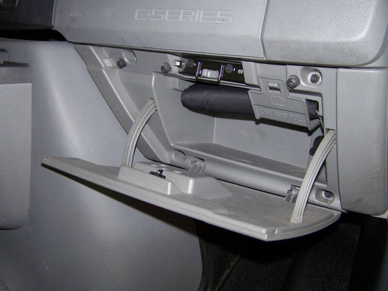 2009 Ford E-Series E-350 SD