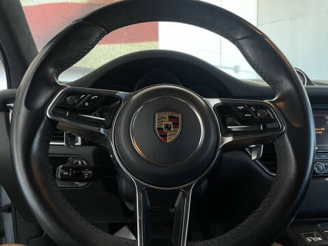 2016 Porsche Macan Turbo