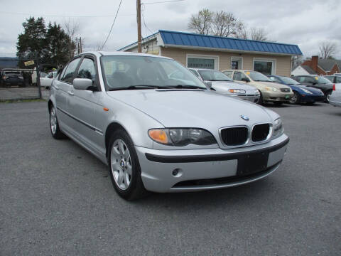 2004 BMW 3 Series for sale at Supermax Autos in Strasburg VA