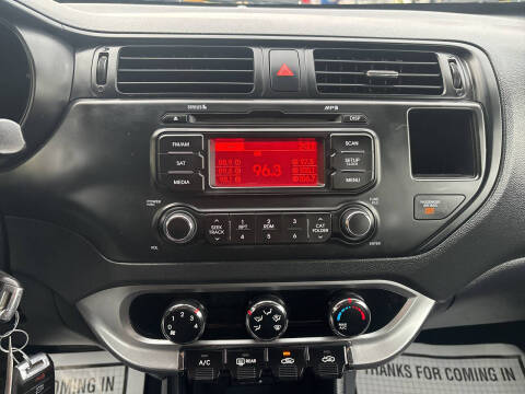 2014 Kia Rio 5-Door LX