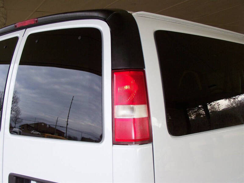 2017 Chevrolet Express LT 2500