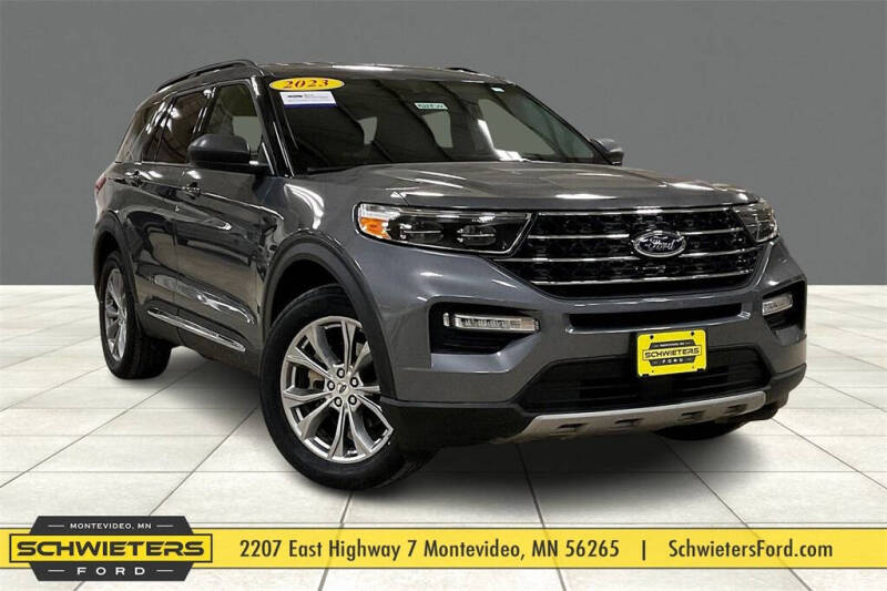 2023 Ford Explorer XLT's photo