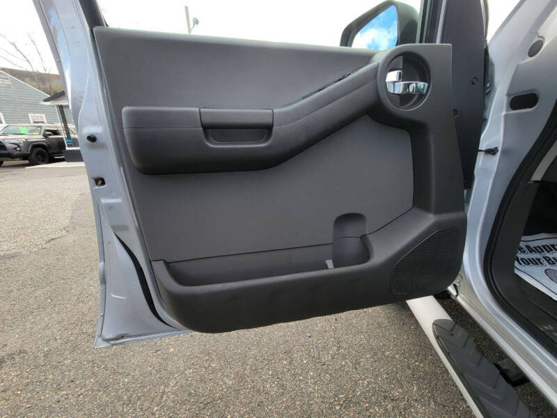 2011 Nissan Xterra S