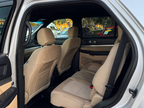 2017 Ford Explorer