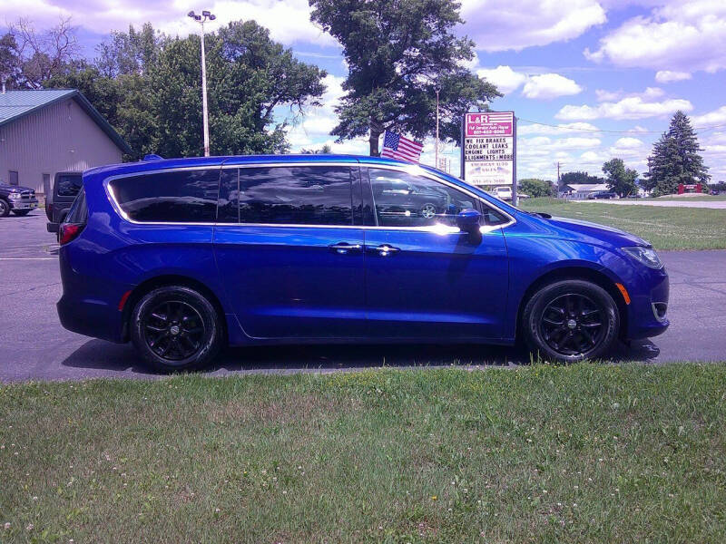 2020 Chrysler Pacifica Touring