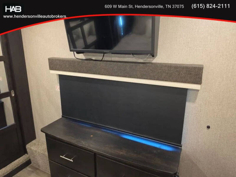 2021 Jayco North Point Fifth Wheel
