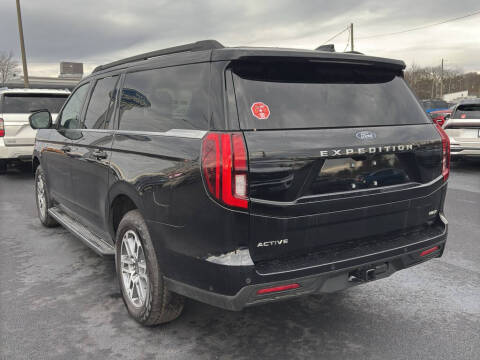 2025 Ford Expedition MAX Active