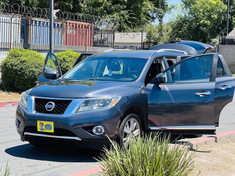 2013 Nissan Pathfinder Platinum