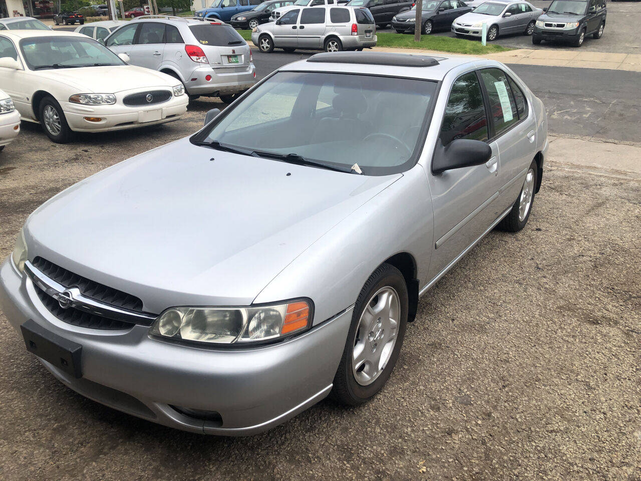 2001 silver nissan altima