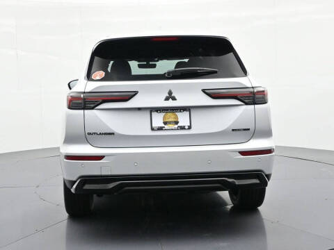 2026 Mitsubishi Outlander LE