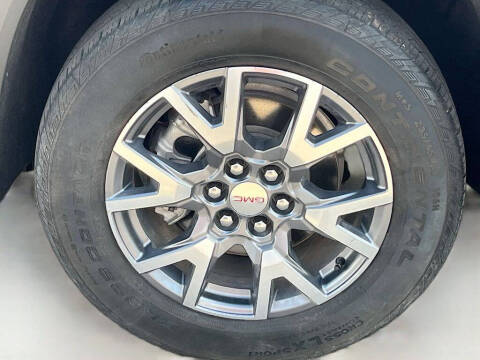 2023 GMC Acadia SLT