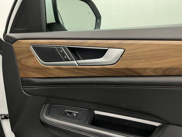 2024 Volkswagen Atlas SE 4Motion