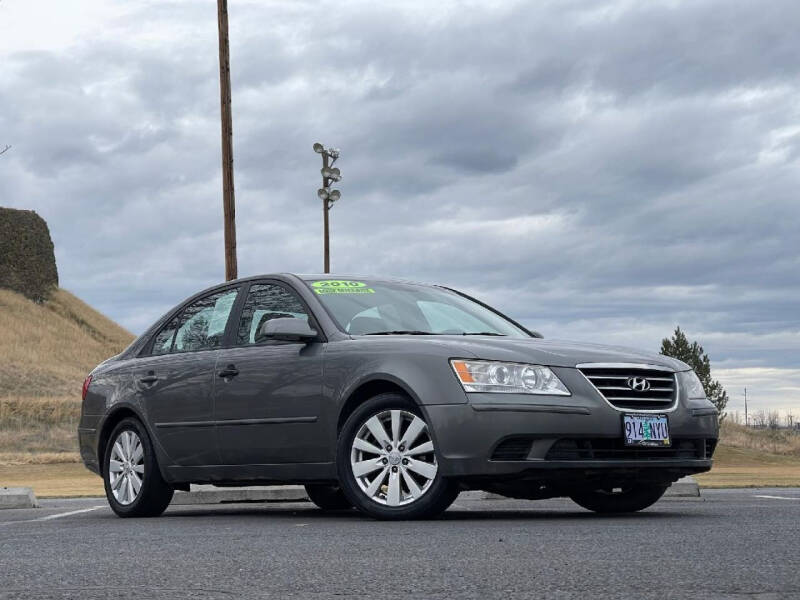 2010 Hyundai Sonata for sale at LORENA'S AUTO SALES in Hermiston OR