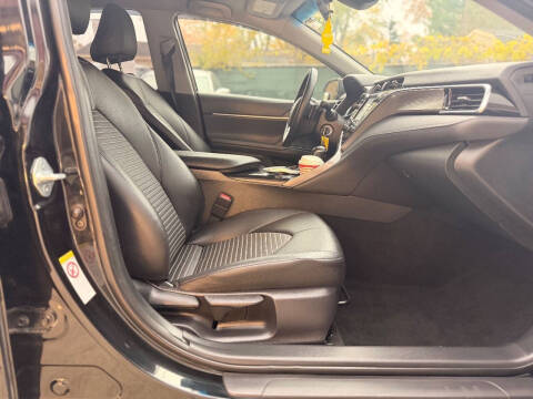 2018 Toyota Camry SE