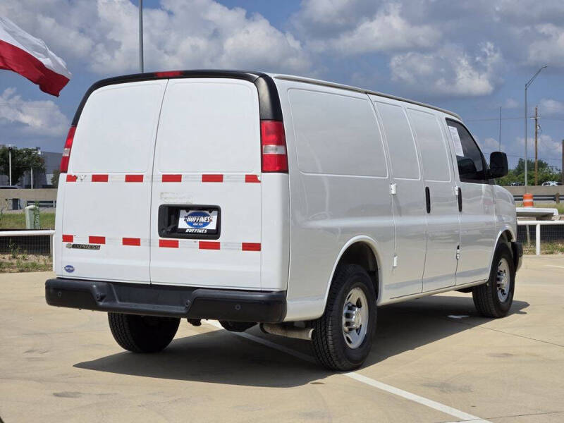 2021 Chevrolet Express 2500