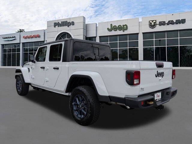2026 Jeep Gladiator 85th Anniversary Edition