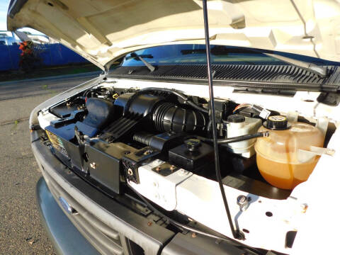 2006 Ford E-Series E-350 SD