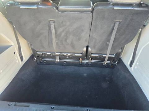 2013 Chrysler Town and Country Touring