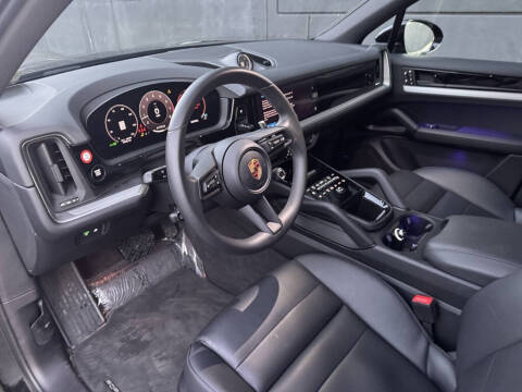 2025 Porsche Cayenne