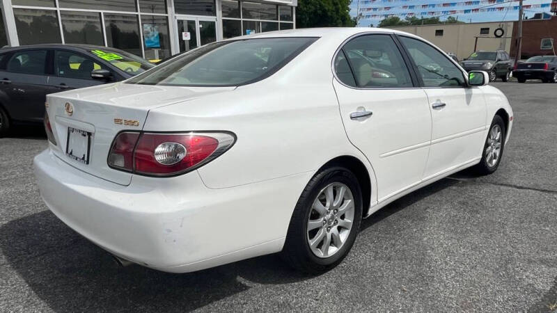2004 Lexus ES 330