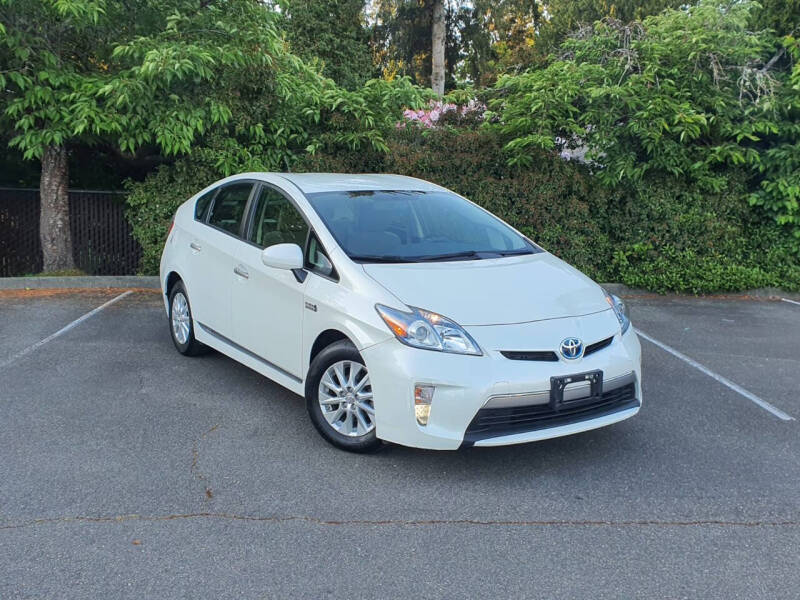 Used 2015 Toyota Prius Plug-In Base with VIN JTDKN3DP5F3066747 for sale in Everett, WA