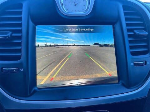 2022 Chrysler 300 Touring L