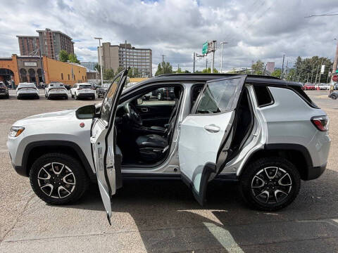 2025 Jeep Compass Trailhawk